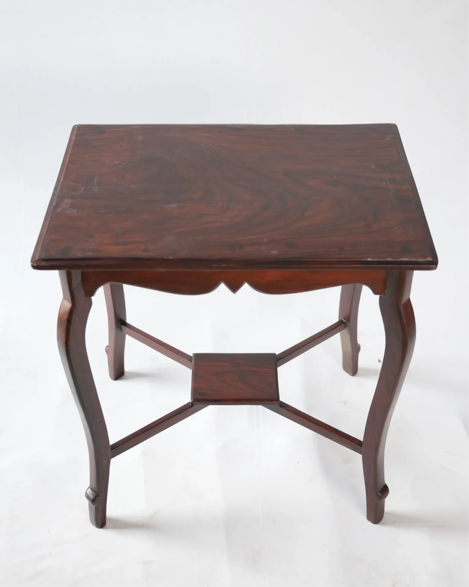 Heritage Cabriole-Leg Square Table