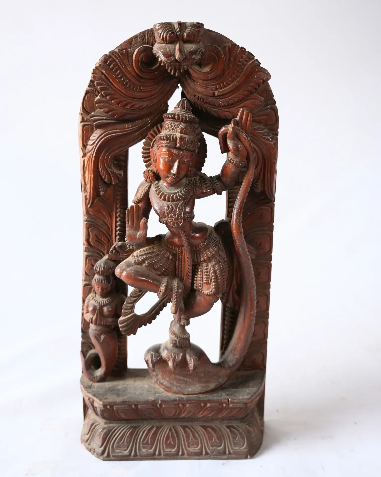 Kalinga Narthana Krishna with Prabhavali